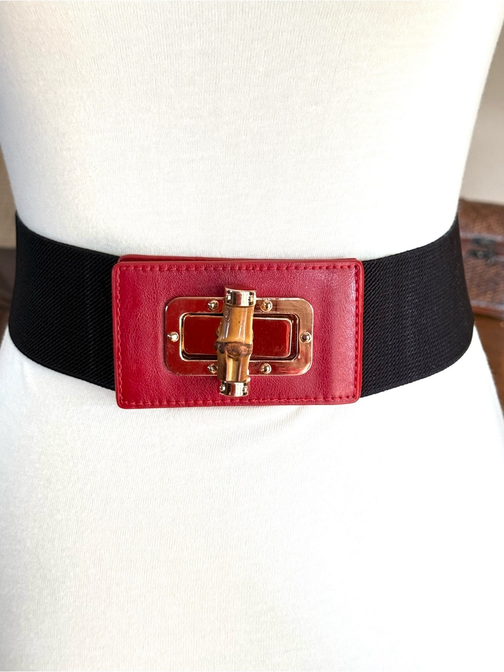 NEW Faux Leather Red Buckle Elastic Waist Belt  26”-32”